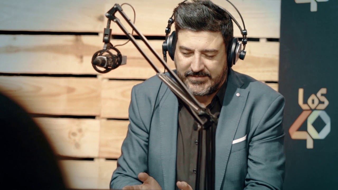 DEL 40 AL 1 - Especial Cap d'Any amb el TONY AGUILAR