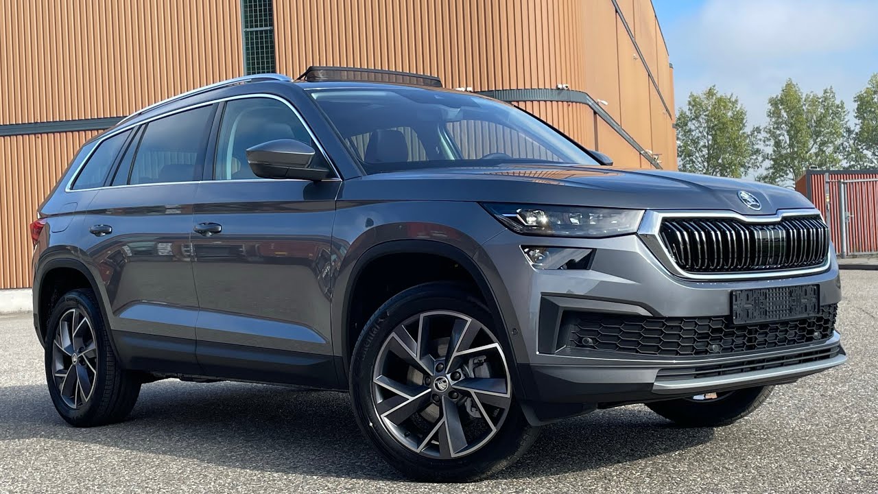 Skoda NEW Kodiaq 2023 Style in 4K Grapithe Grey 19 inch Triglav Walk around & Detail inside