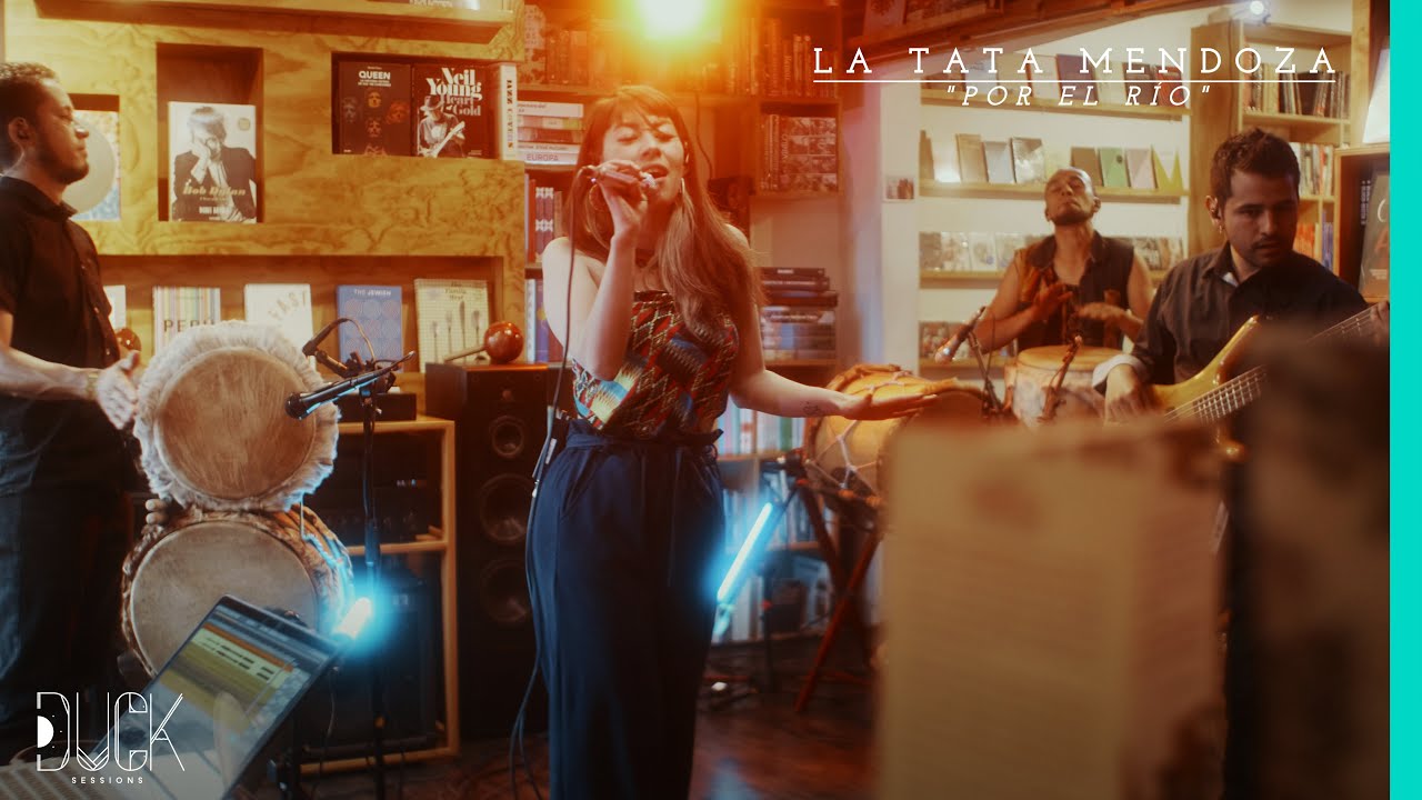 La Tata Mendoza - Por el Rio - Duck Sessions (Live)