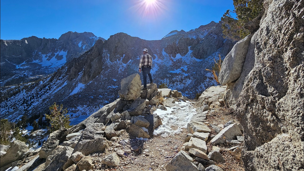 KEARSARGE PASS TRAIL TO HEART LAKE onion valley