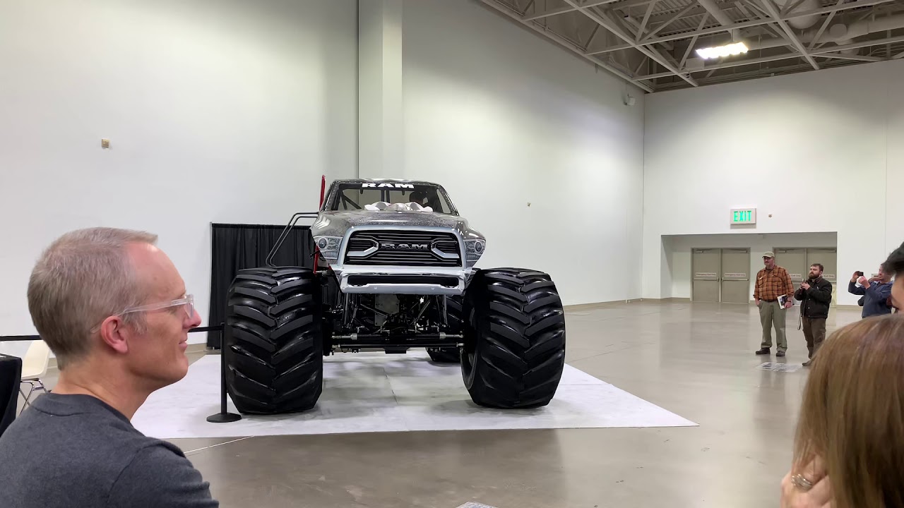 Monster Truck Start Up & Rev!