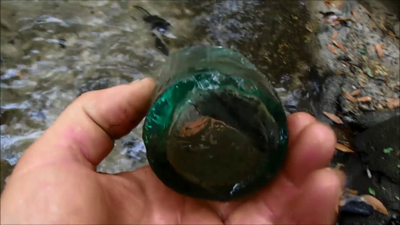 Digging for Antique Bottles in Brewton Alabama 01