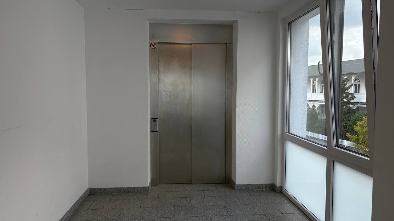 2015 FMK traction Elevator at REWE in Göhren