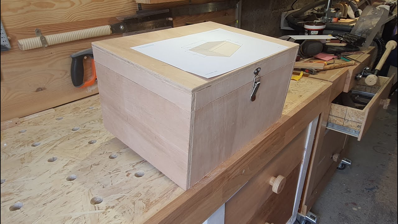 VD 74   Boite de rangement pour la meuleuse