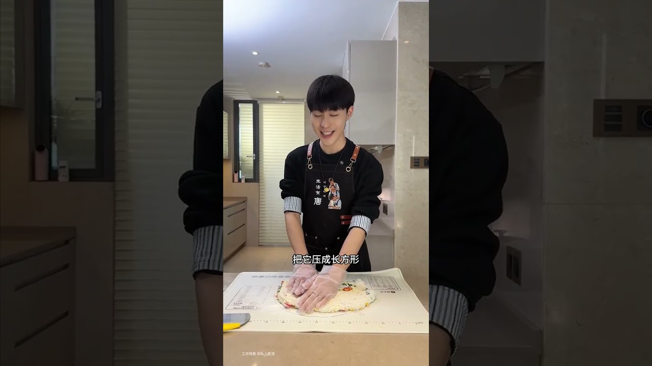 快到年底了，代替我们员工，给大家爸爸妈妈尽一份孝心