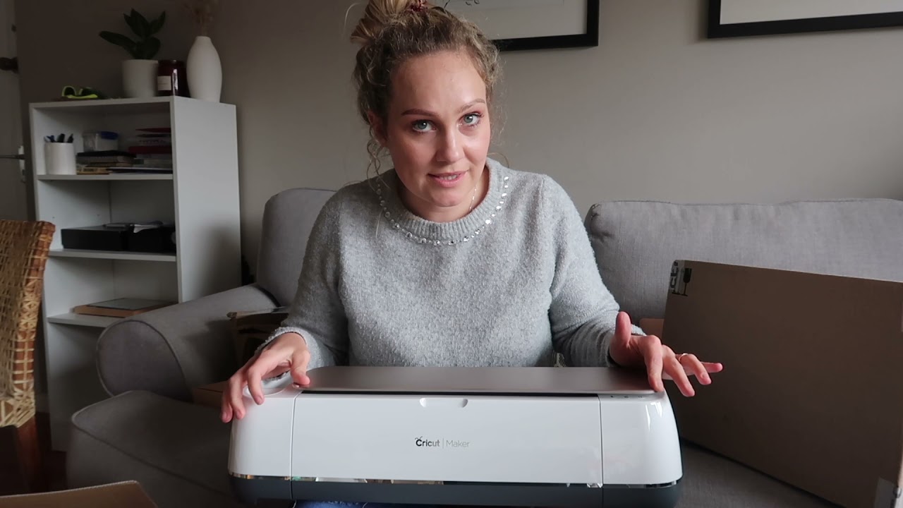 Unboxing my CRICUT MAKER!