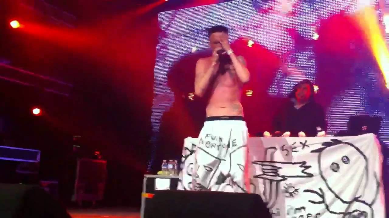 Die Antwoord - Orinoco Ninja Flow live @ STRP Eindhoven