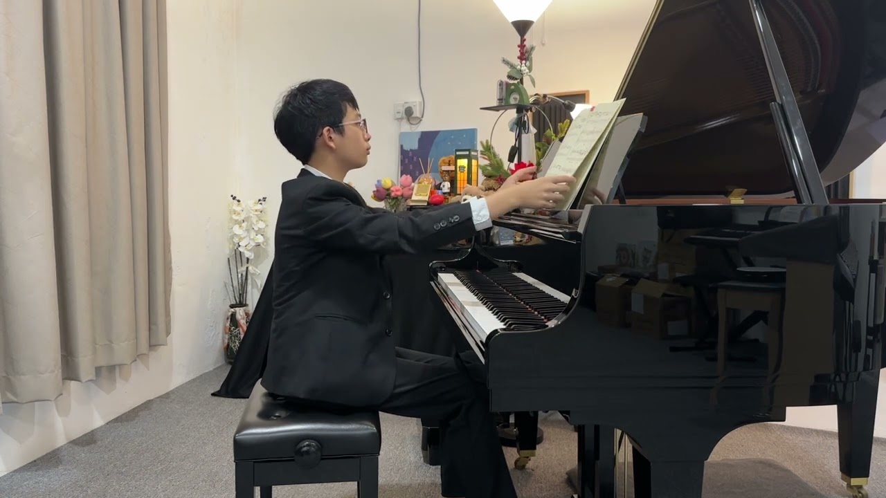 Sean Lee - Piano Grade 5
