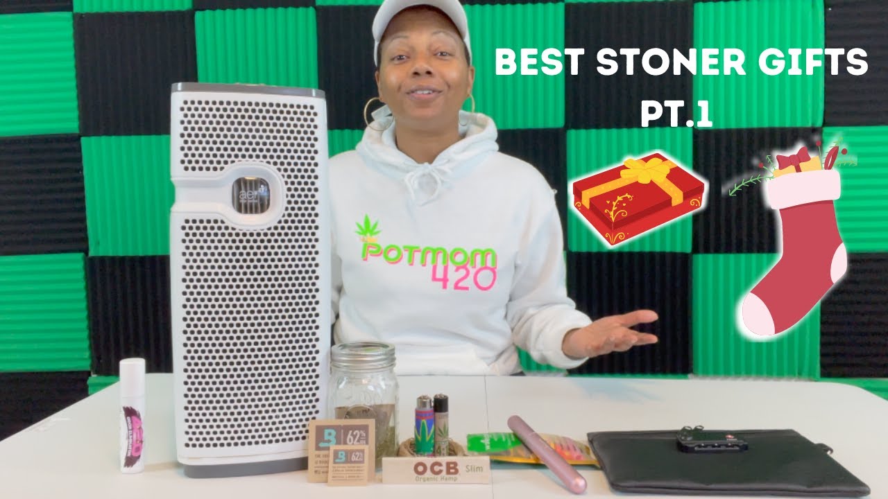 These are MUST HAVE GIFTS for a Stoner!