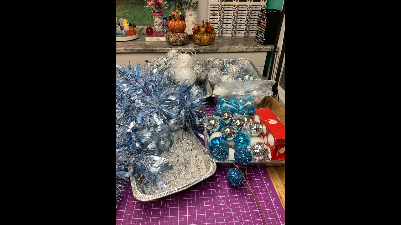 Frozen Ornaments Wreath Part2 09272025