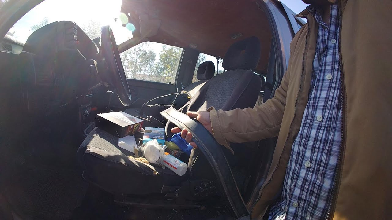 Começei a Consertar o Opel Frontera Parte 10 (frisos 2 tentativa)