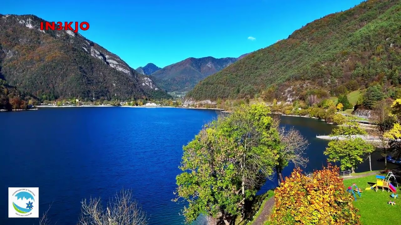 LEDRO AUTUNNO SUL LAGO 4K