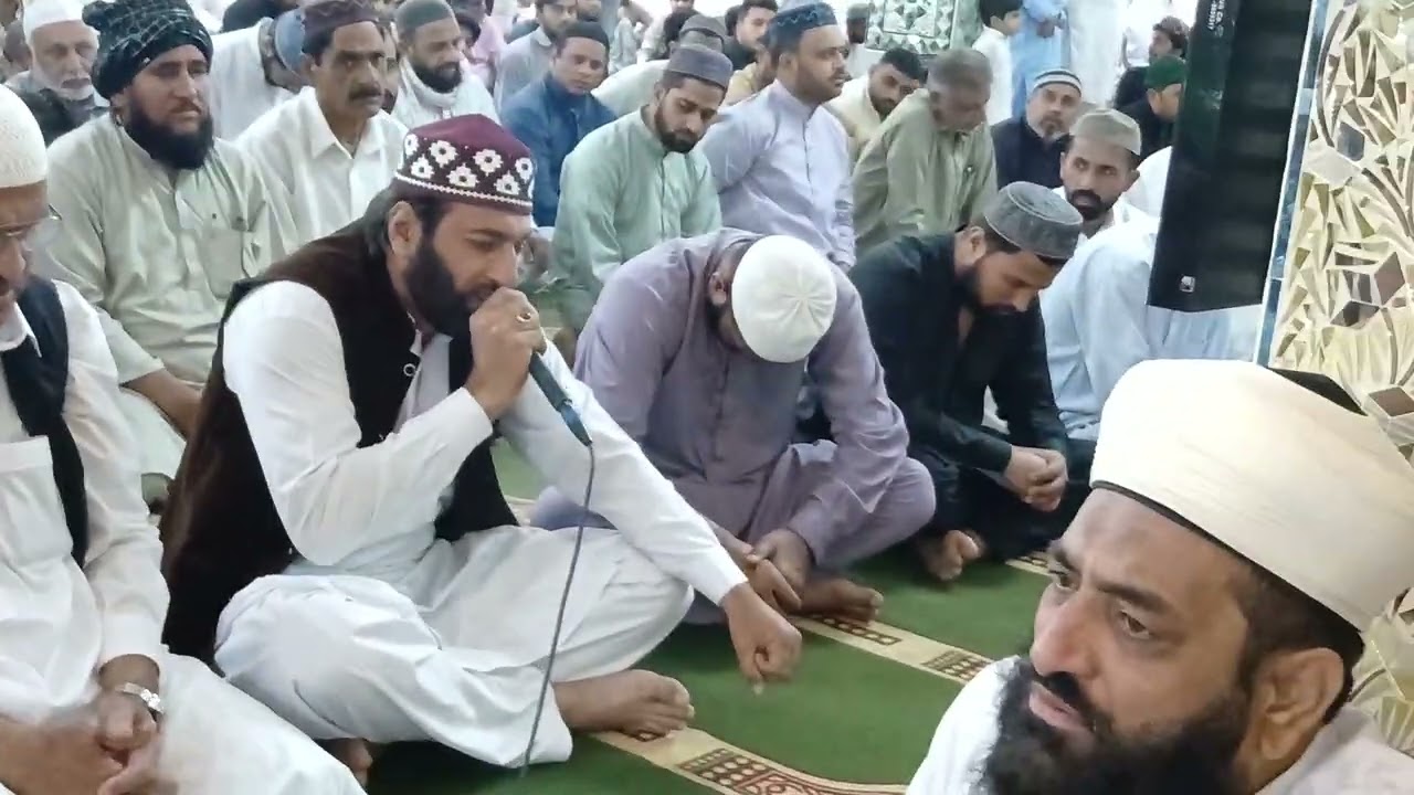صاحبزادہ سید علی رضا کی خوبصورت آواز سن کر شیئر کریں 