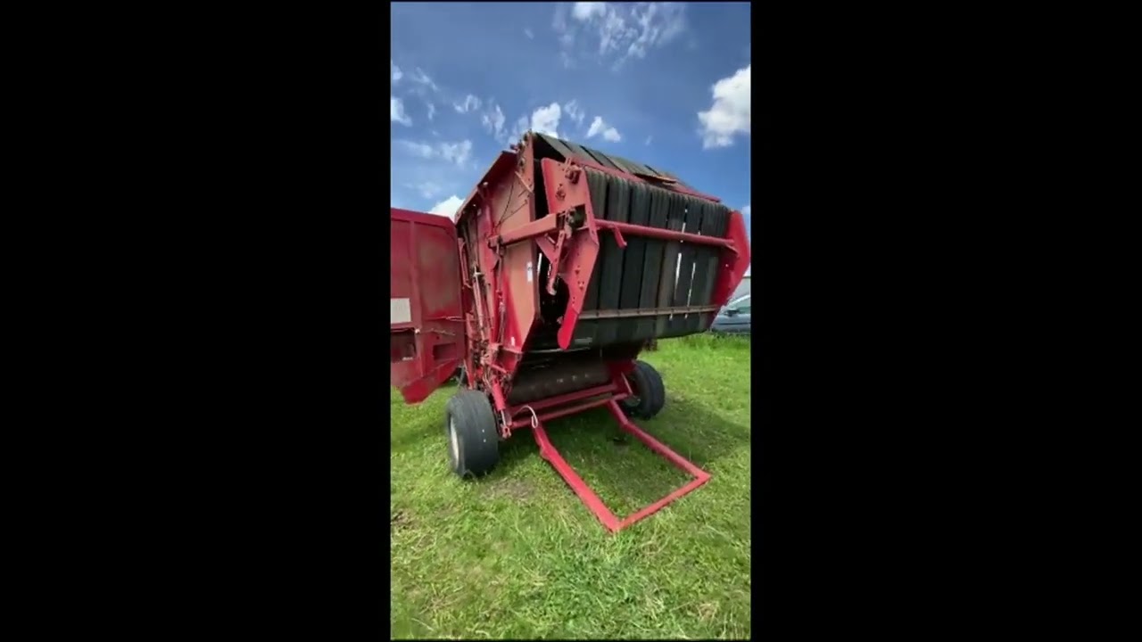 2001 GEHL 2880 For Sale