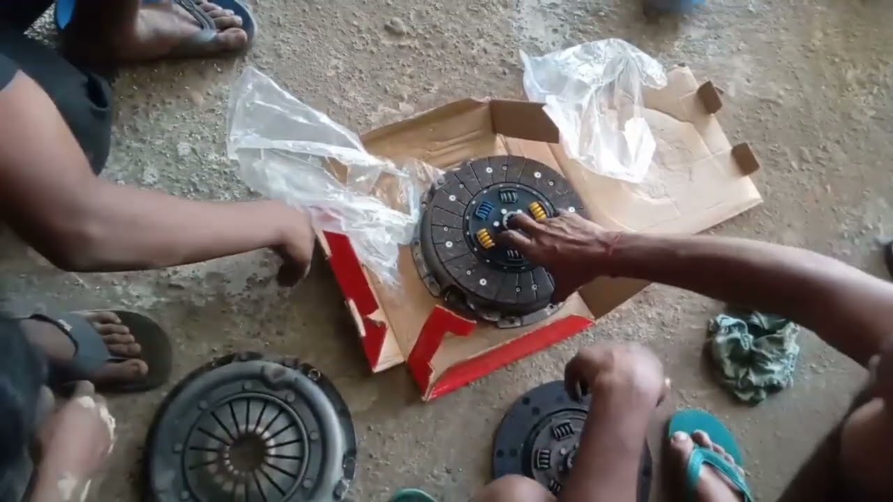 MAHINDRA BOLERO PICKUP CLUTCH REPAIR