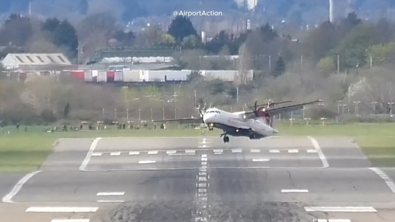 A Wild Go Around ! ATR 72-600 Loganair Pilot Attempts to Land at Birmingham Airport BHX