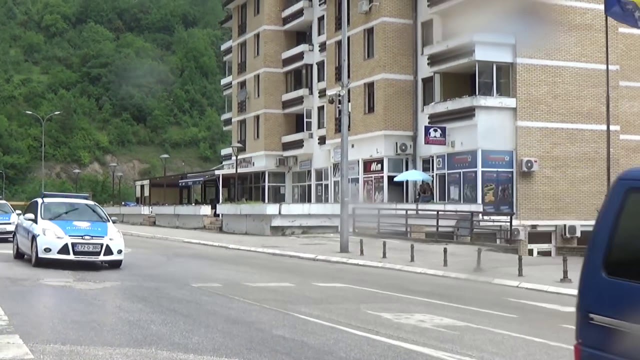 Privođenje uhapšenih u akciji 
