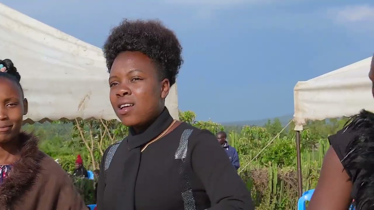 LEAH SIGILAI -  SAISERE BABANYON