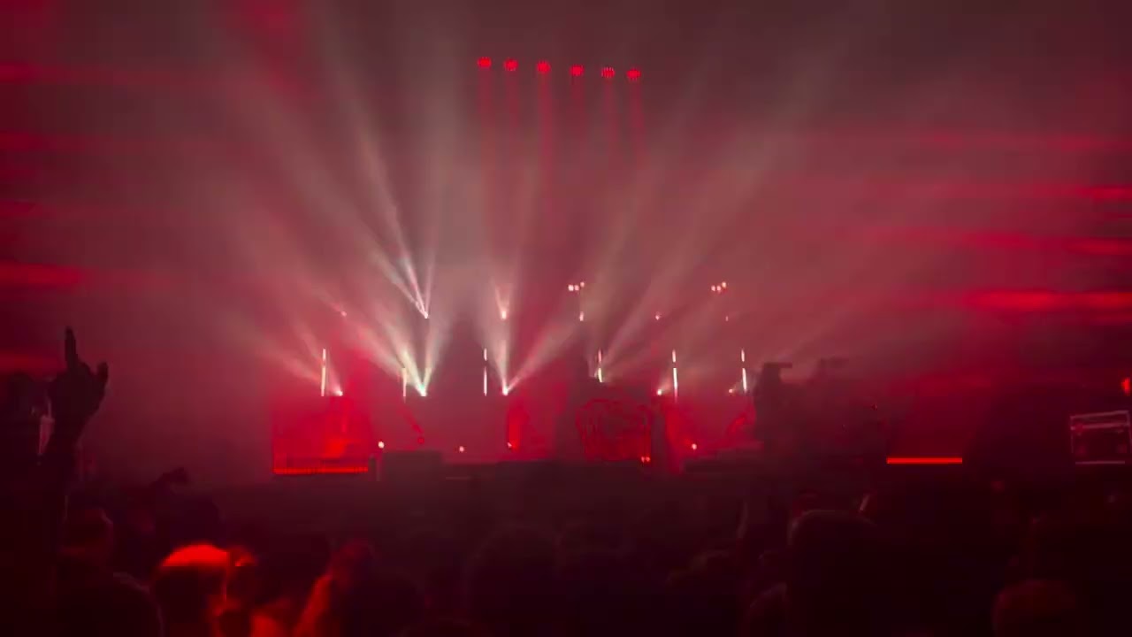 Carpenter Brut - Turbo Killer (live at Graspop 2023)