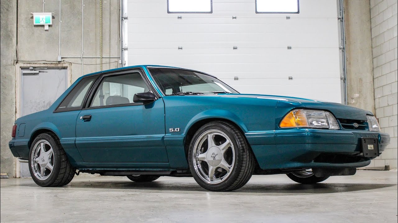 Видеообзор: модифицированный Ford Mustang LX Notchback 1993 года выпуска с 5-ступенчатой ​​коробк...
