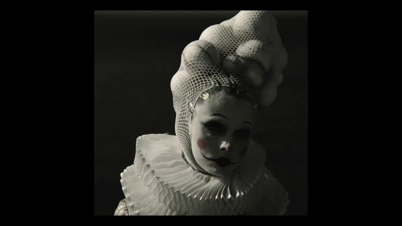 Estrobia - estrobia (Bonus Track)