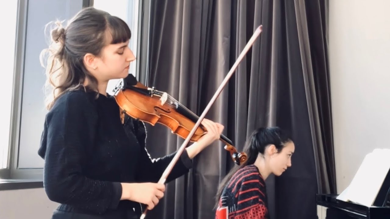 Roxana Rastegar & Mathilde Nguyen &mdash; W. A. Mozart : violin concerto in G major (I. Allegro)