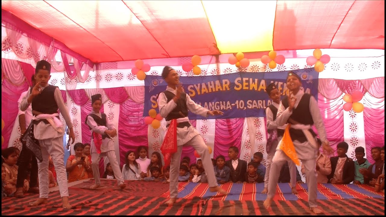 Ma Hu Nepali Babu | Kalo Topi Bhadgaule old song performed by small childern
