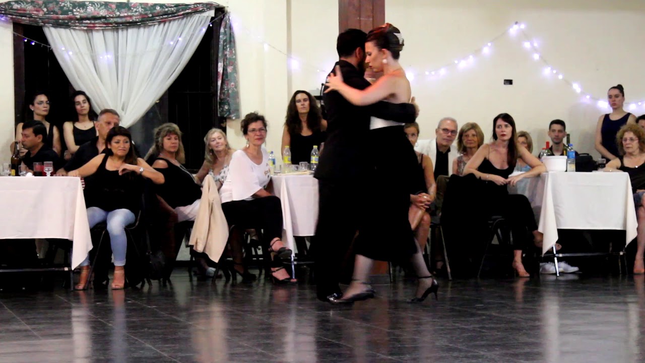 JOSÉ LUIS SALVO Y CARLA ROSSI en Melodía de Arrabal Milonga!!!