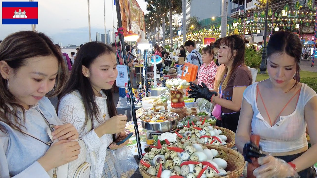 Best Street Food in Phnom Penh Riverside | Cambodia Food Walk