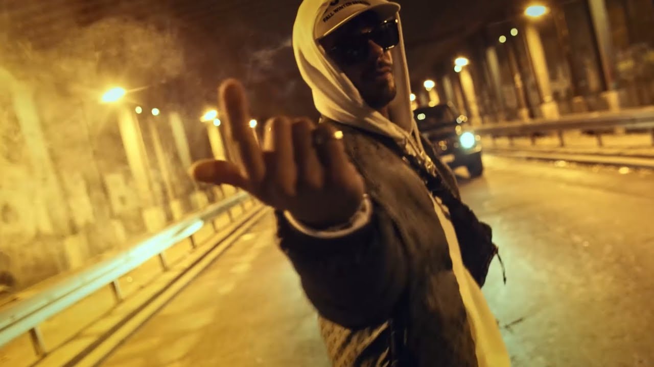 Capital Bra - Selbst verdient (Musikvideo)