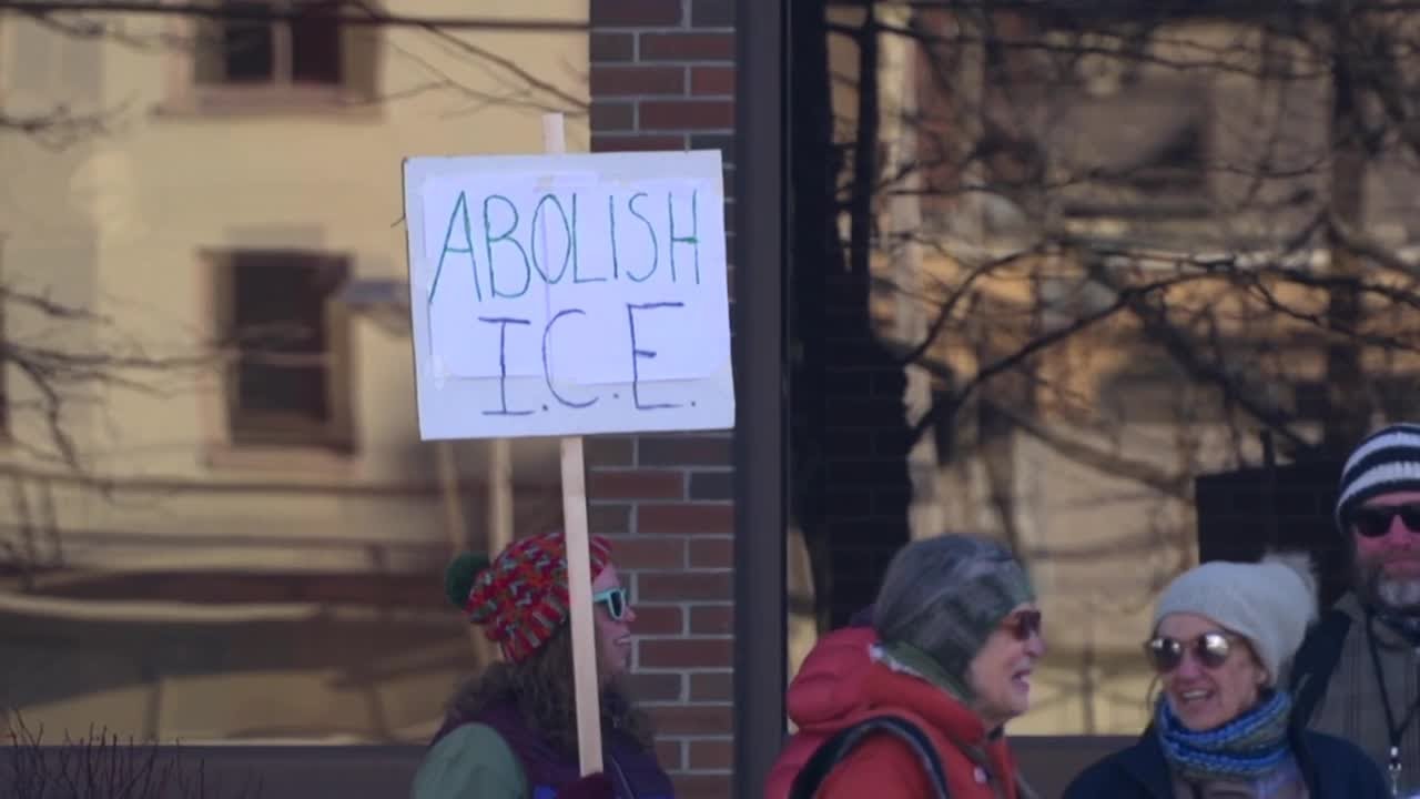 Missoula solidarity protest supports Minneapolis immigration demonstrations