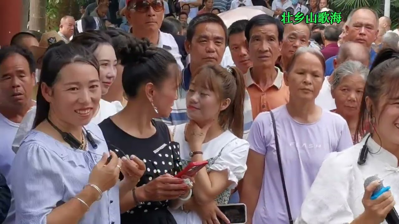网红娟妹来柳州，刚好和五哥碰头，两个都是大高手柳州鱼峰亮歌喉