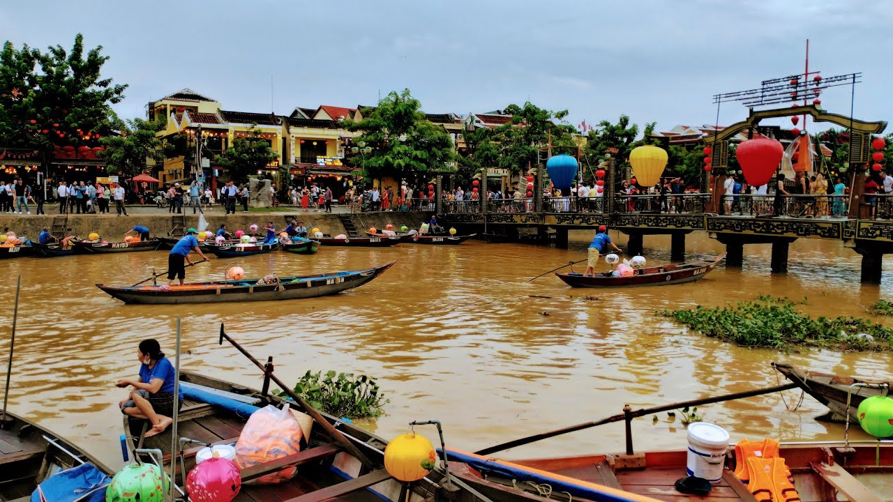 Post-Flood Hoi An: Cycling Through a Transformed Landscape #vietnam #hoian