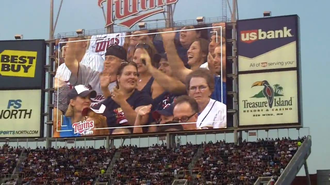 Jumbotron at Target Field