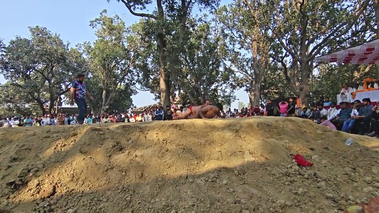 भगत रेल्वे VS आकाश कोसंबी 