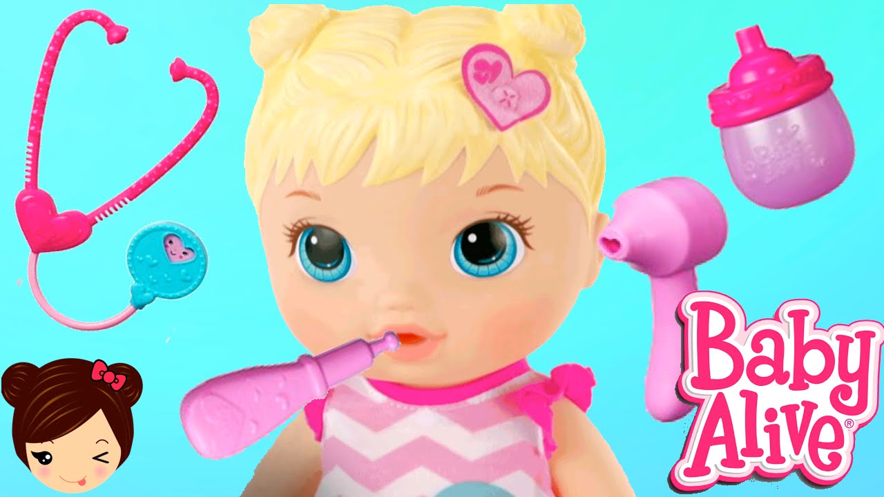 Baby Alive Muñeca Tiernos Cuidaditos Doctora - Toma Leche + Medicina y Hace Pipi en Pañal
