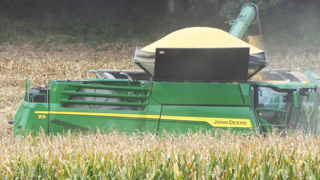 CORN HARVEST 2025 in Kentucky with 3x John Deere X9 1000 Combines and 16-Row Corn Headers