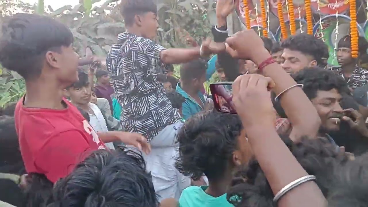  কামালে অজয় সাউন্ড vs😈 দেবাশীষ সাউন্ড ঝাড়  কম্পিটিশন করছে 😈🤟 সাপোর্ট করো বন্ধুরা 😔 