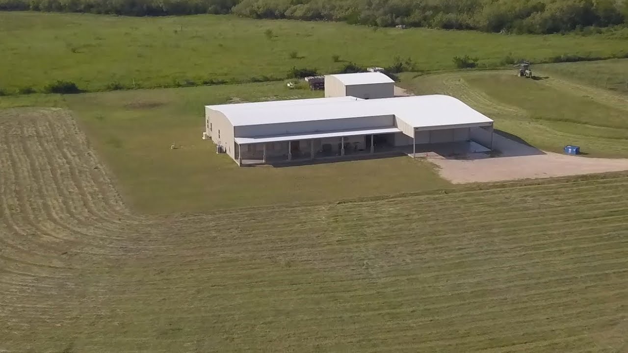 Tour of my Barndominium - Texas Barndominiums Episode 19