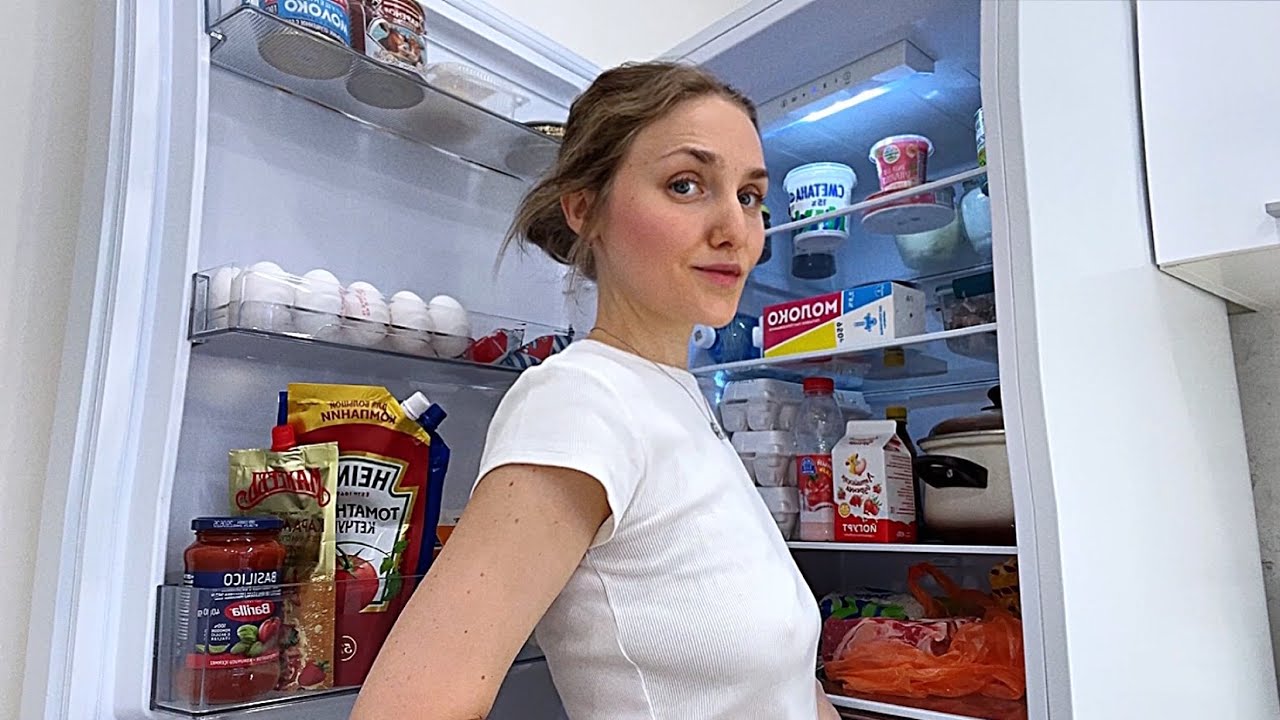 Living in Russia 🇷🇺 WHAT’S IN MY FRIDGE?