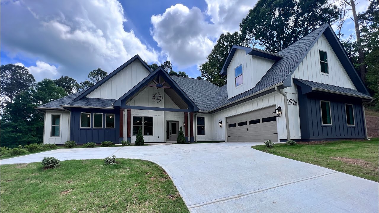 NEW CONSTRUCTION LOCATED IN MARIETTA, GA| 5 BED, 4 BATH| NO HOA| LISTED AT $799,000