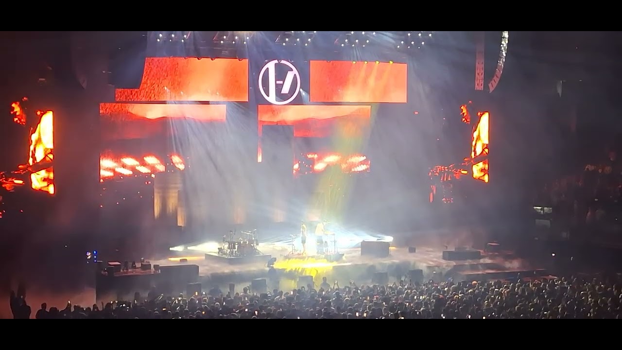 Twenty One Pilots- Paladin Strait/ Bandito