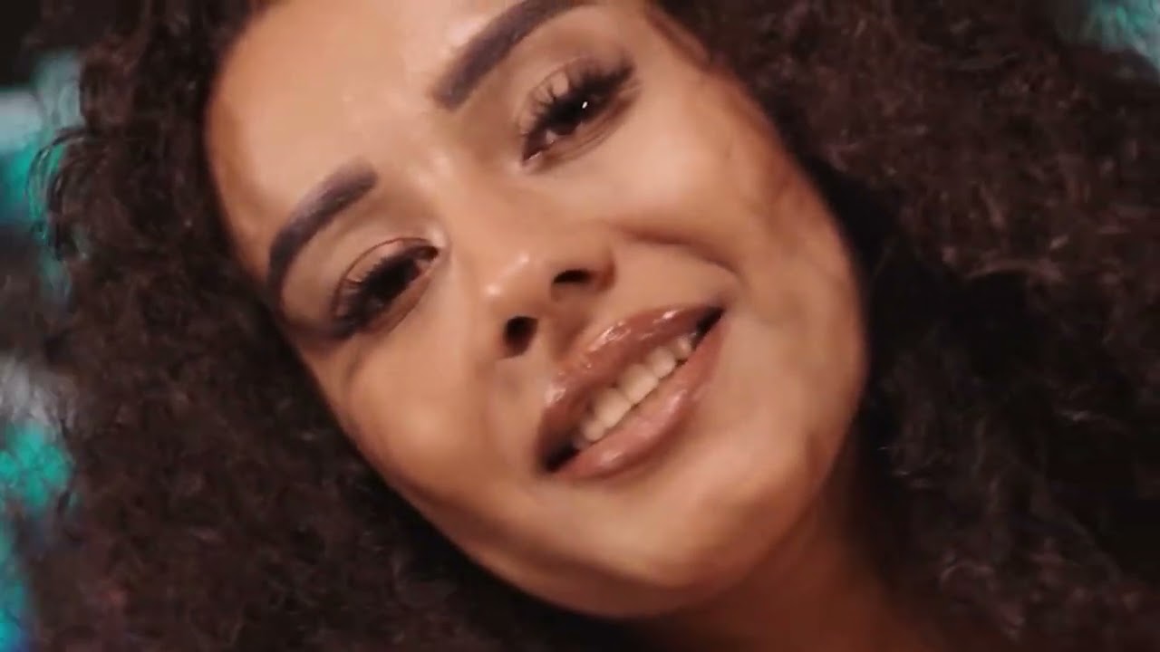 Jumate eu si jumate Dumnezeu ❤️ Cele mai noi manele de dragoste 2025
