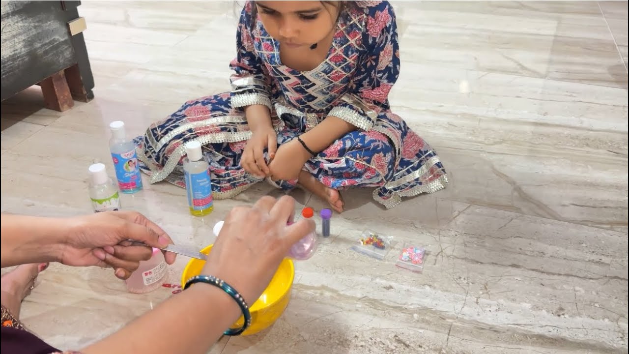 Darshika Ne Banai Bahut Sari Colourful Glatter SLIME😝❤️🤓😂||@Darshika and Mamma vlogs @Darshikaandmamma