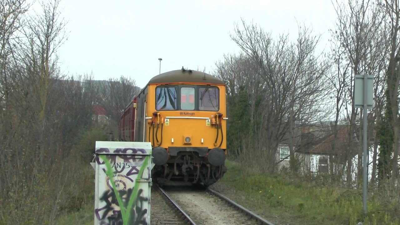 1Z71 Ye Olde Black Friar Railtour 30-3-2019 Angerstein Wharf Crossing