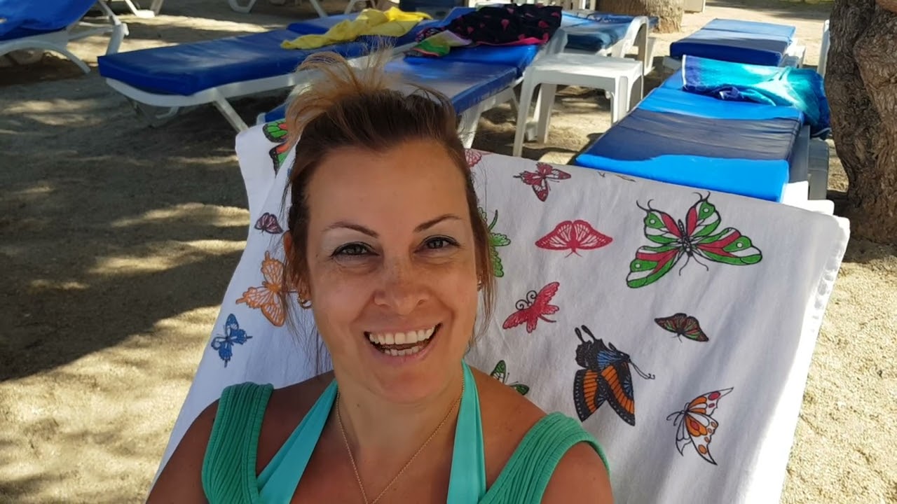 sami beach hotel balıklarla yüzmek beach pool juli temmuz 2022 kudis