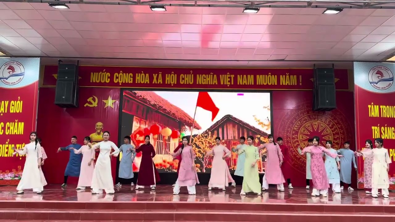 Vũ điệu thanh xuân - chi đoàn 12A2