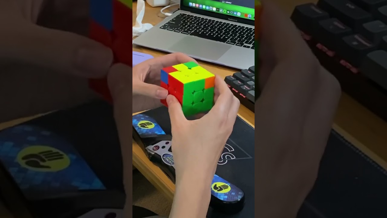 MoYu RS3M v5 solved in 4.72 seconds!