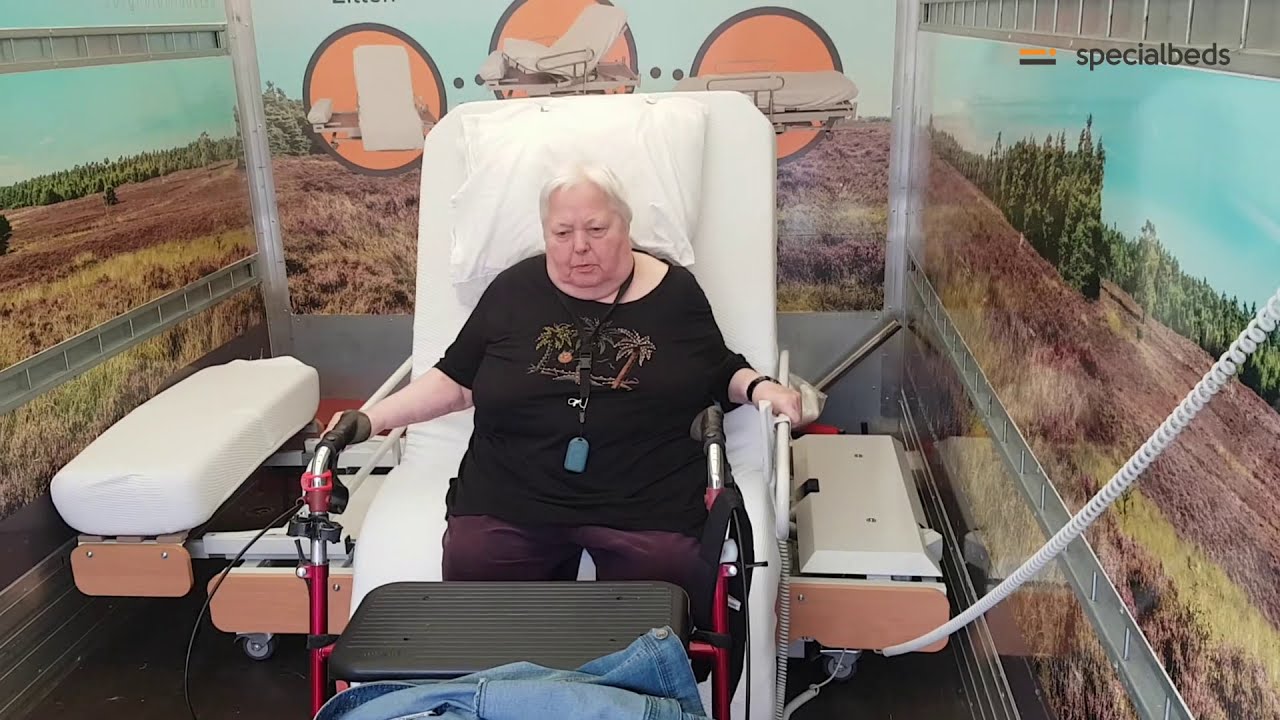Stap 2: Probeer een speciaal zorgbed zelf uit in de Specialbeds demobus
