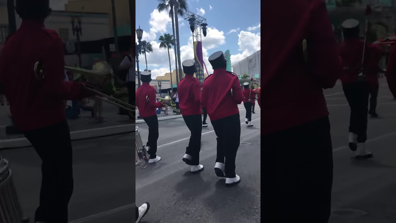 Magnolia Breeze Youth Ensemble performing at Universal Studios in Orlando, Florida